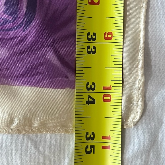 2244- Women’s Floral Scarf Purple & Cream  NWT 34.5”x34.5” NWT - Picture 6 of 10